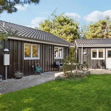 4 Bedroom Gorgeous In Højby